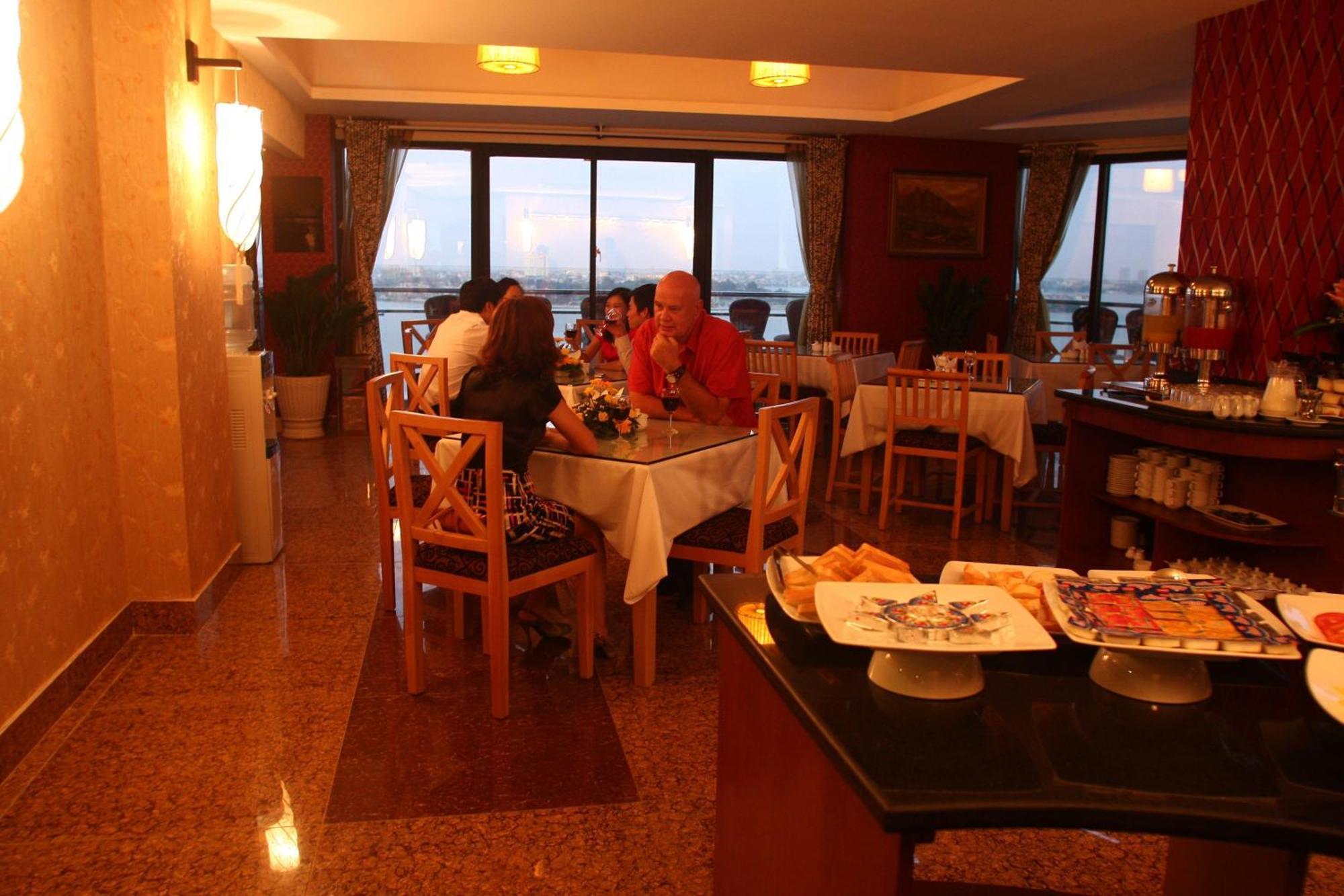 Sunset Westlake Hanoi Hotel Buitenkant foto
