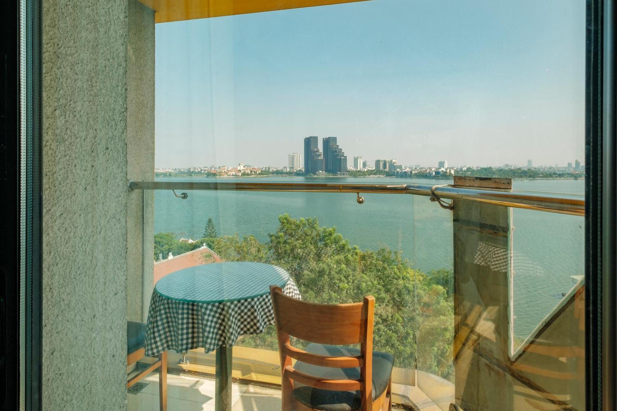 Sunset Westlake Hanoi Hotel Buitenkant foto
